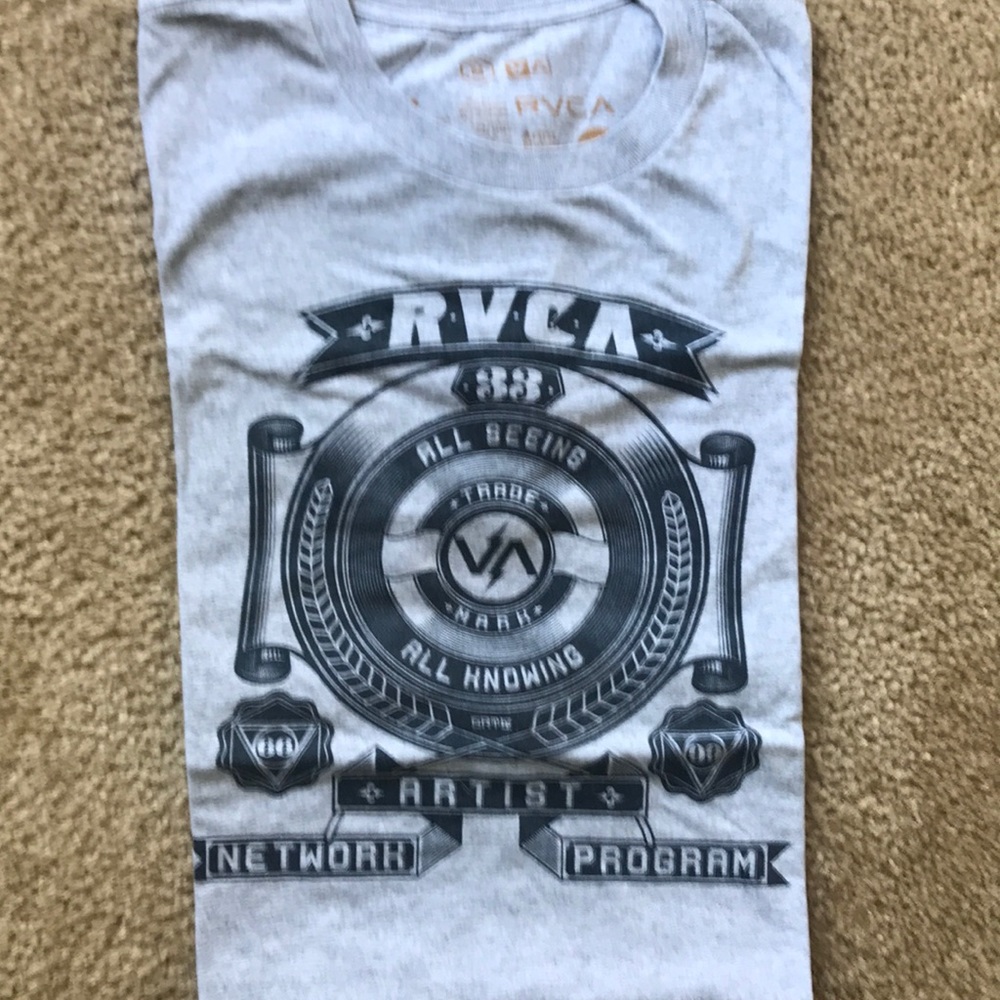 RVCA TEE
